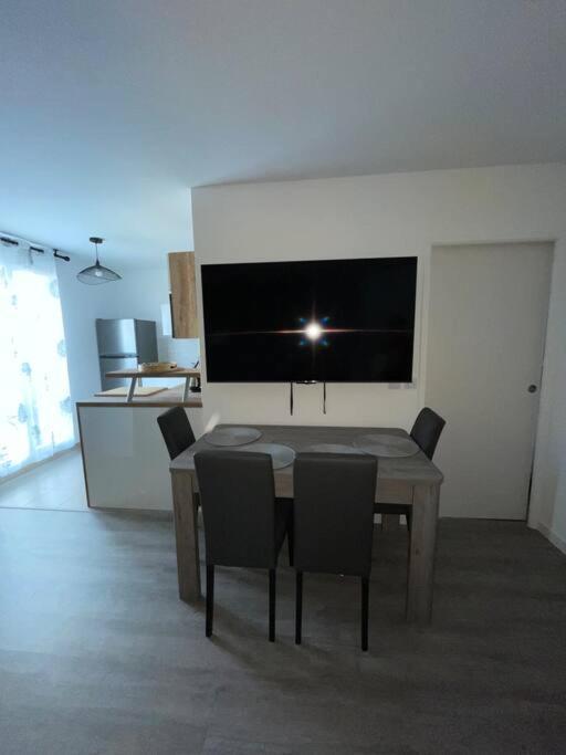 Superbe Appartement Tres Confortable Serris Buitenkant foto